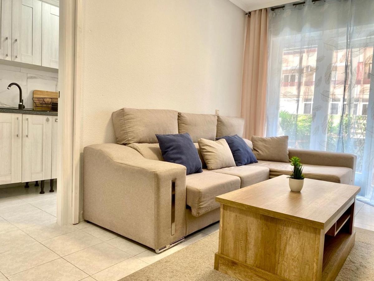 Torrevieja Modern Apartment With Swimming Pool Luaran gambar
